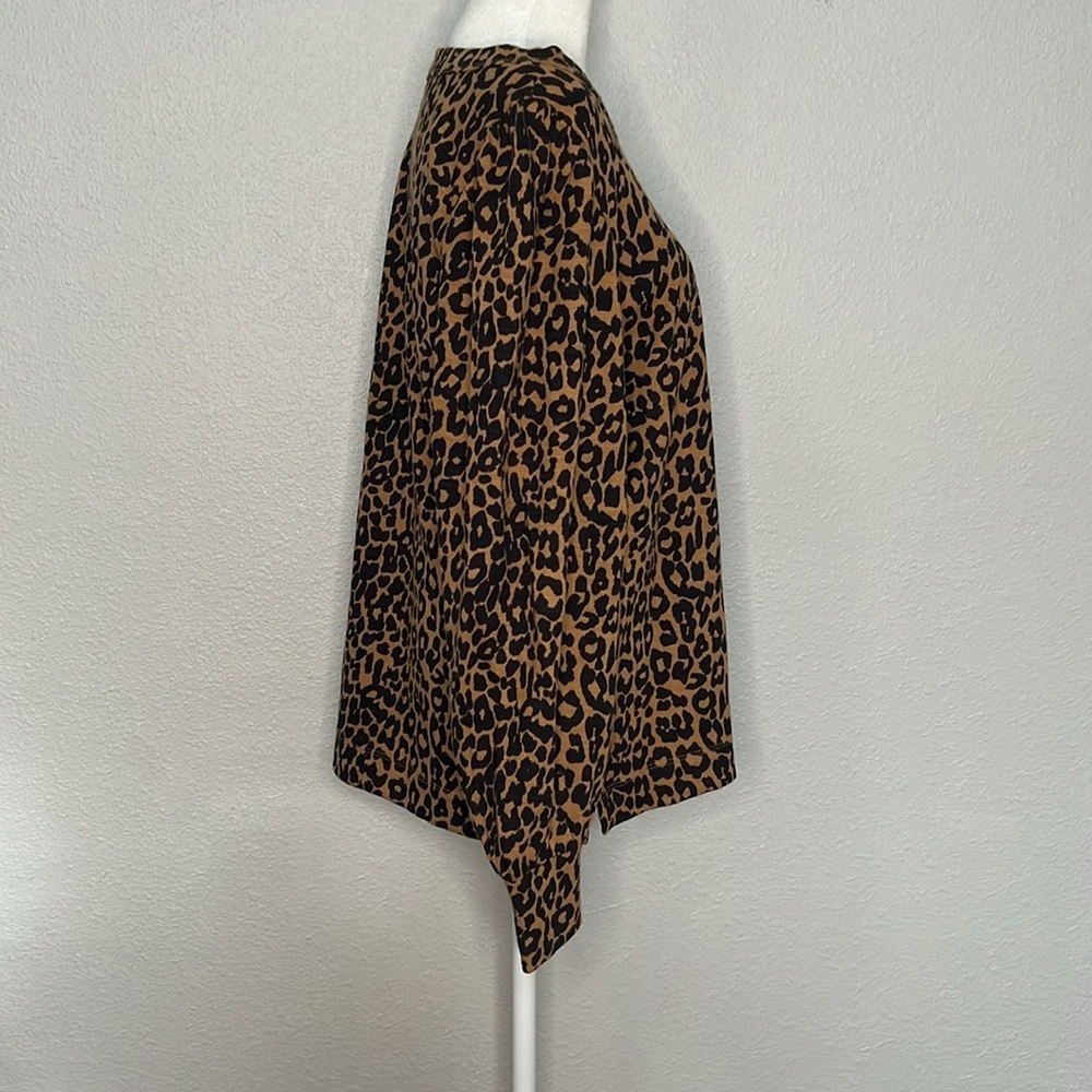 Loft Puff Shoulder Leopard Top Size Medium - Picture 2 of 10
